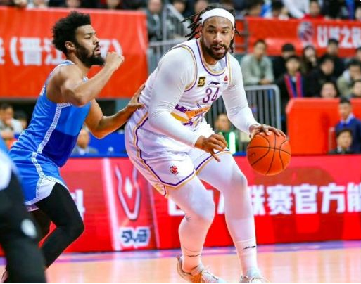 华体会入口-拒绝辽篮！萨林杰与广东男篮完成签约 税后年薪120万美元