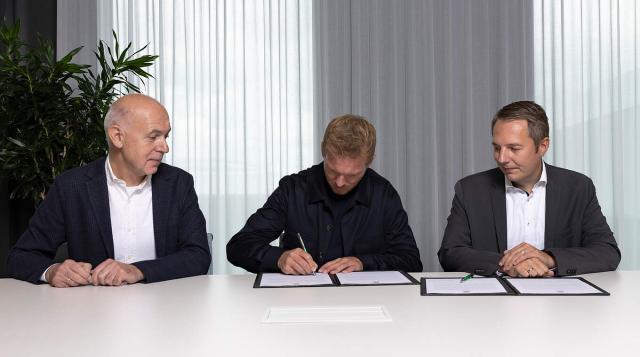 1695469511270081668.jpg 华体会官方网站-豪赌纳格尔斯曼,德国队继续追求“理想”真的好吗?