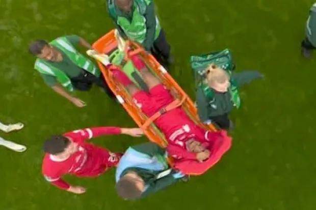 1708875470265009526.jpg 【联赛杯】范戴克加时头球杀!利物浦1-0切尔西捧杯