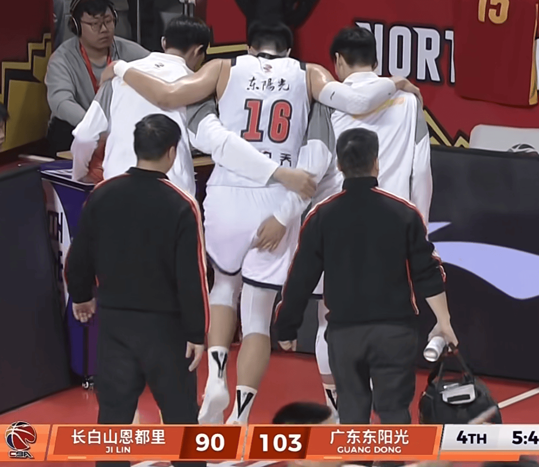 华体会官方网站-广东3消息！焦泊乔最新伤情，徐杰王者归来，崔永熙主动请战遭拒