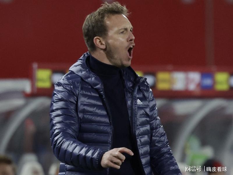 16队晋级世界杯,德国将步意大利后尘,荷兰只能靠曼联两名弃将